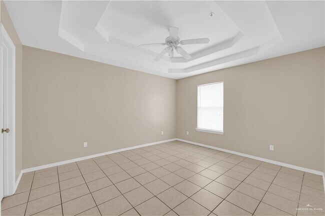 Building Photo - 1607 W Omni Ave
