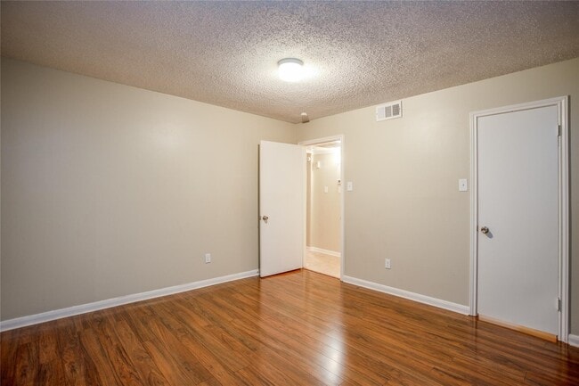 Building Photo - 2574 Marilee Ln