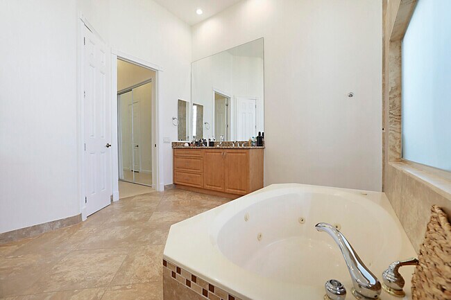 Building Photo - 21707 Marigot Dr