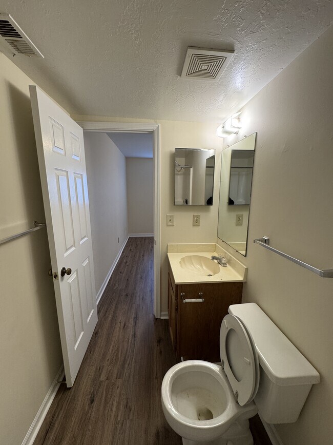 Building Photo - 1101 2nd Ave N