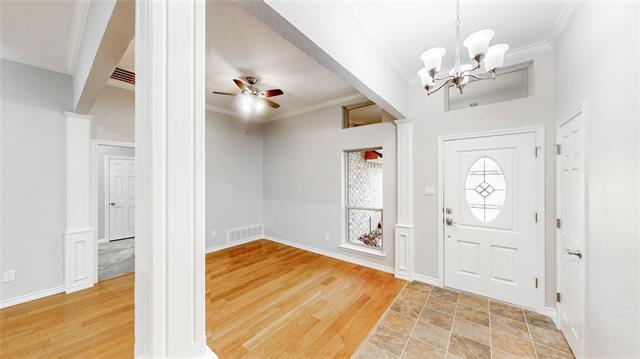 Building Photo - 1520 Southfork Dr