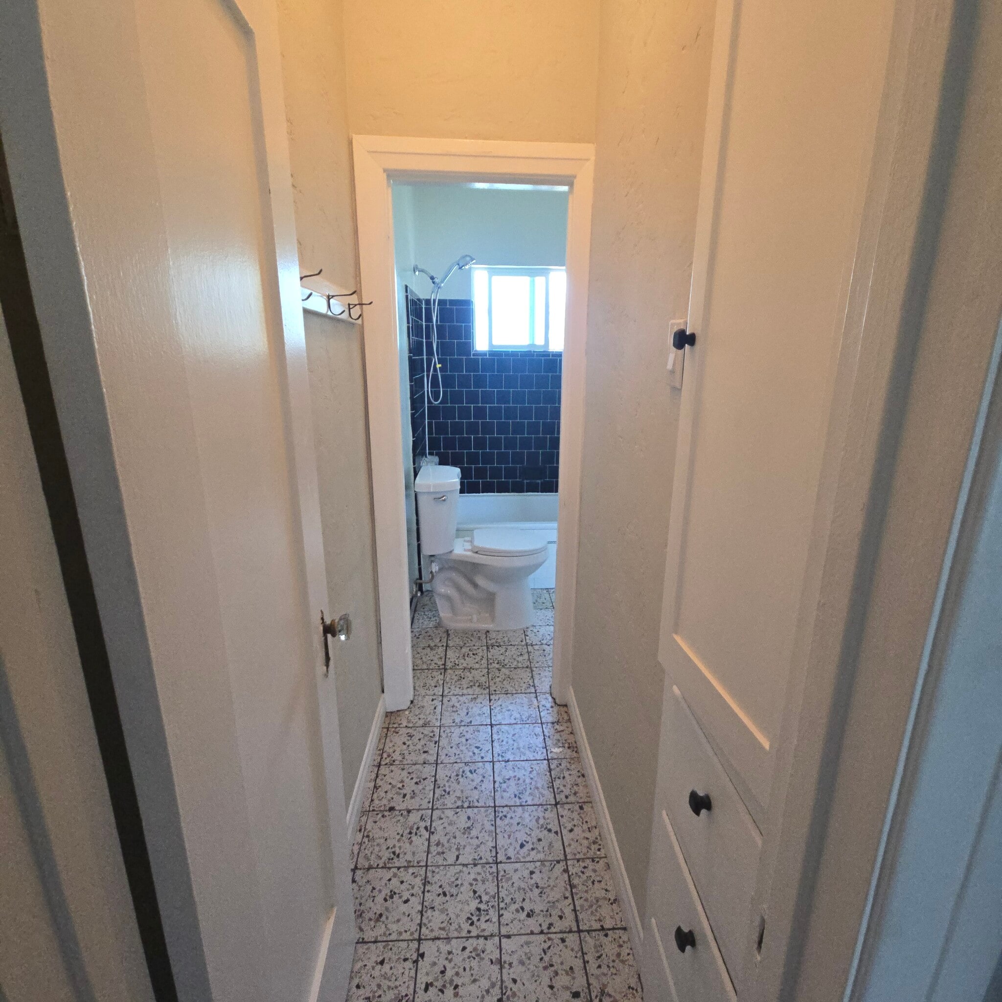 Building Photo - 479 Gaviota Ave