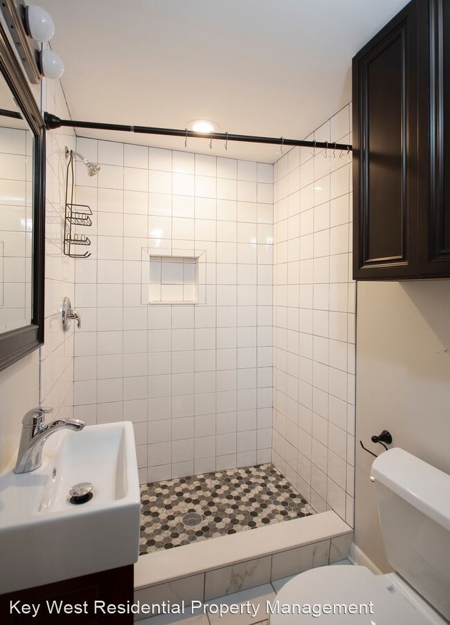 Building Photo - 2 br, 2 bath House - 1013 Packer Street