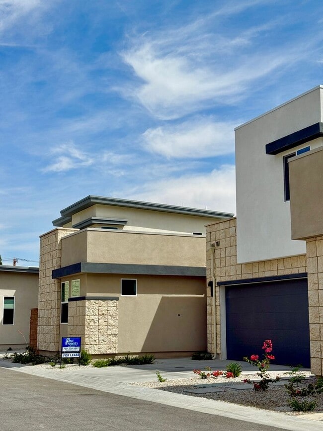 Building Photo - 2670 Maverick Ln