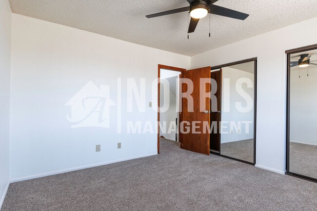 Building Photo - 15054 S Yava Rd