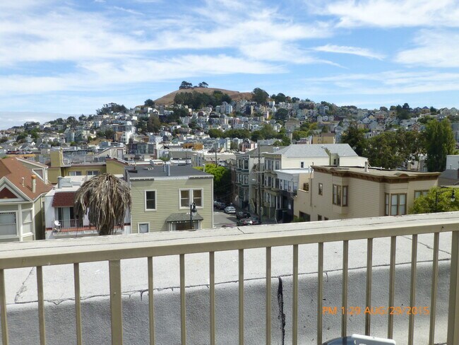 private roof deck view - 1596 Dolores St