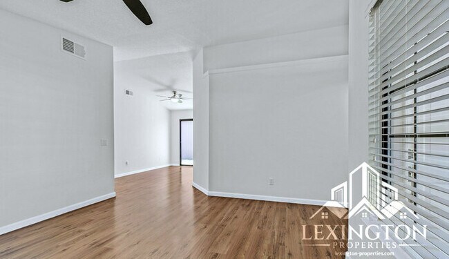 Building Photo - Stunning, 3-Bedroom, 2-Bathroom Home in Antelope!