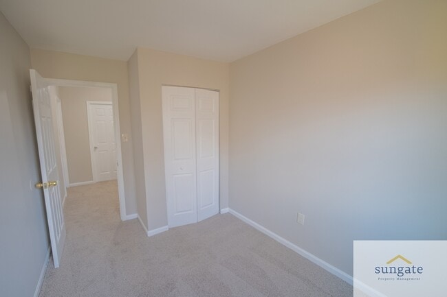 Building Photo - 6449 Union Ct