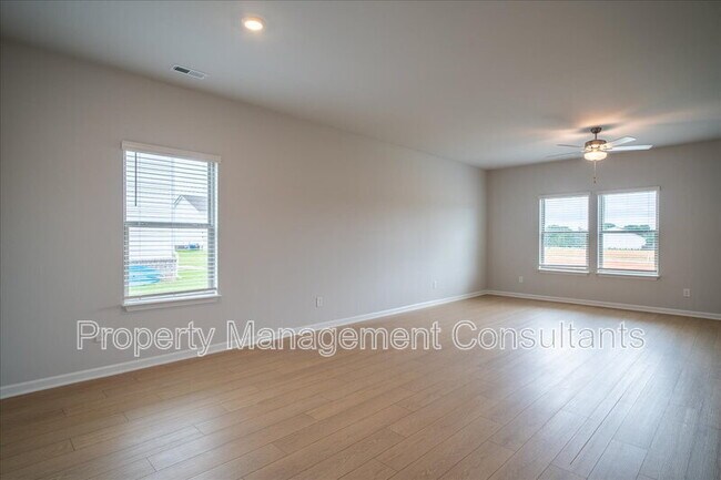 Building Photo - 22772 Dashwood Ln