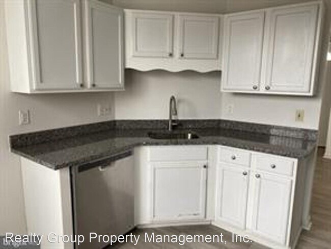 Building Photo - 4 br, 3.5 bath House - 18148 Royal Bonnet ...