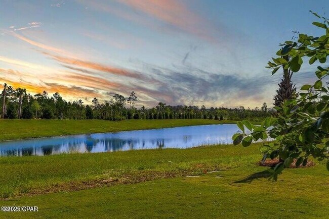 Building Photo - 8912 Parrot Pl