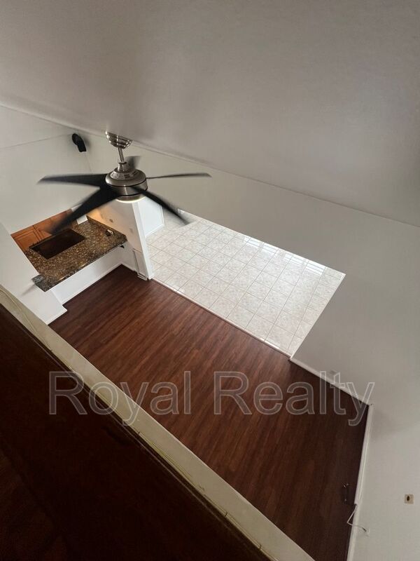 Building Photo - 94-433-433 Lanikuhana Pl