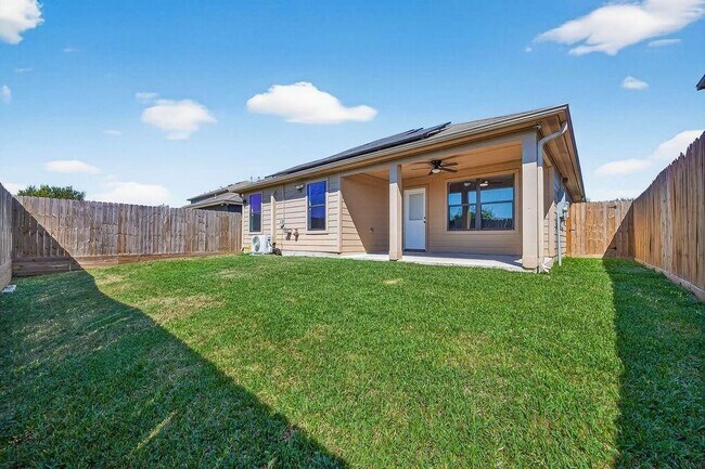 Building Photo - 5515 Armillary Dr