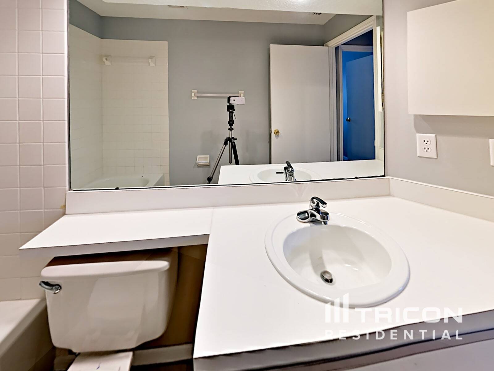 Building Photo - 1205 Tiger Wood Ct