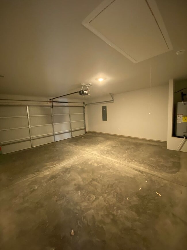 Building Photo - Coming Soon!