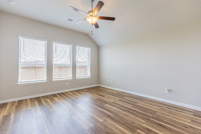 Building Photo - 2034 Carter Ln