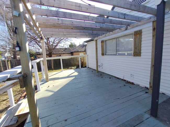 Building Photo - FOR LEASE | Tulsa | 2 Bed, 2 Bath Home - $...