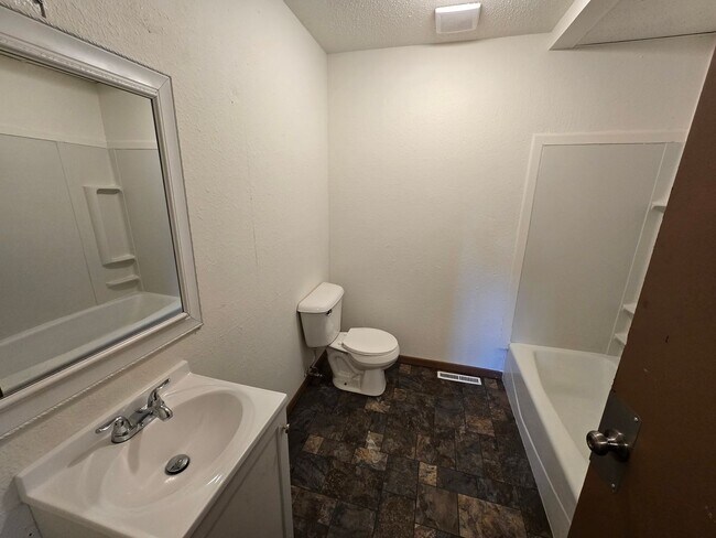 Building Photo - 1310 Court St