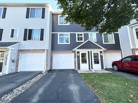 Building Photo - 15535 Flyboat Ln