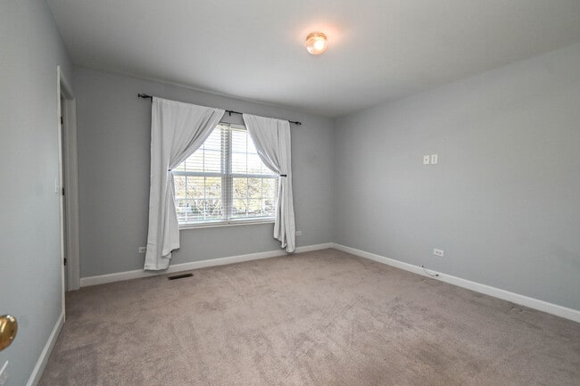 Building Photo - 5495 Chapel Hill