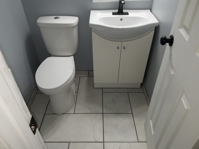 Building Photo - 1320 -1340 S Harriet St