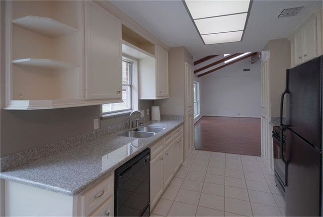 Building Photo - 9706 Kemp Forest Dr