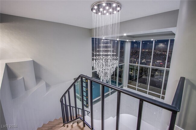 Building Photo - 3111 Bel Air Dr