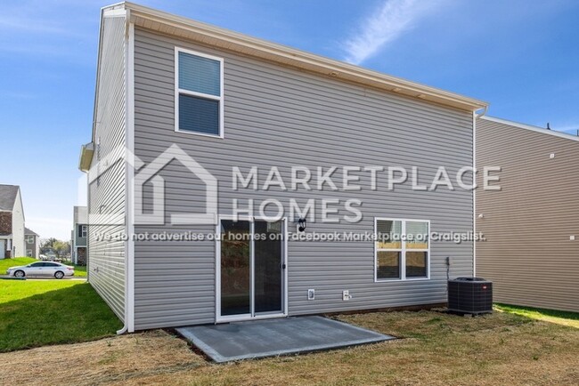 Building Photo - 227 Belle court