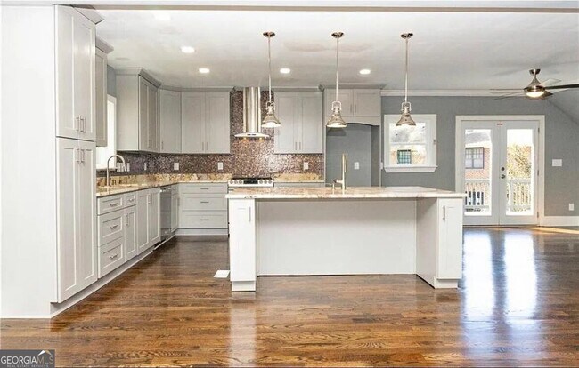 Building Photo - 1433 Merriman Ln NE