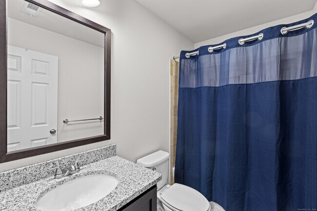 Building Photo - 164 Warrington Round