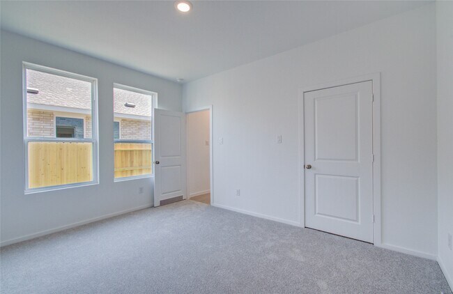 Building Photo - 26514 Foxtail Fern Dr