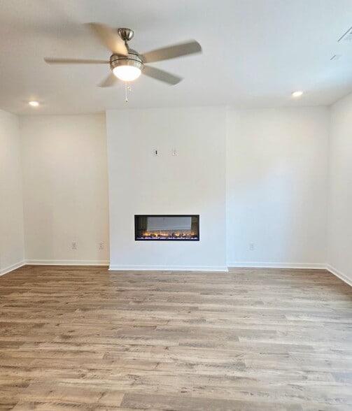 Building Photo - 6234 Kenbrook Dr
