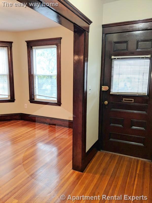 Building Photo - 11 New Hampshire Ave