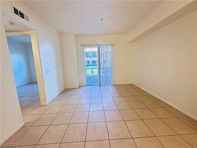 Building Photo - 38 E Serene Ave