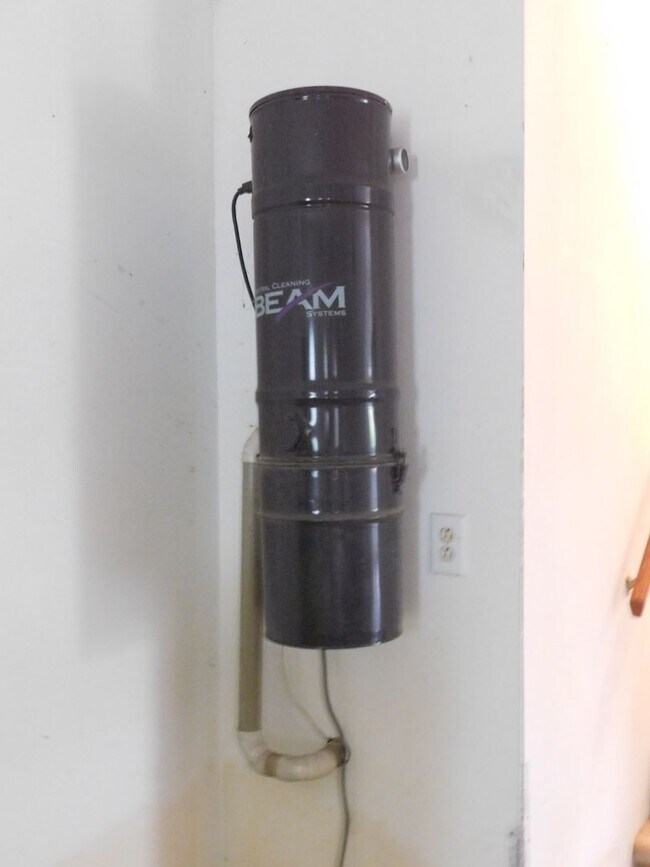 Building Photo - 914 Muirfield Pl