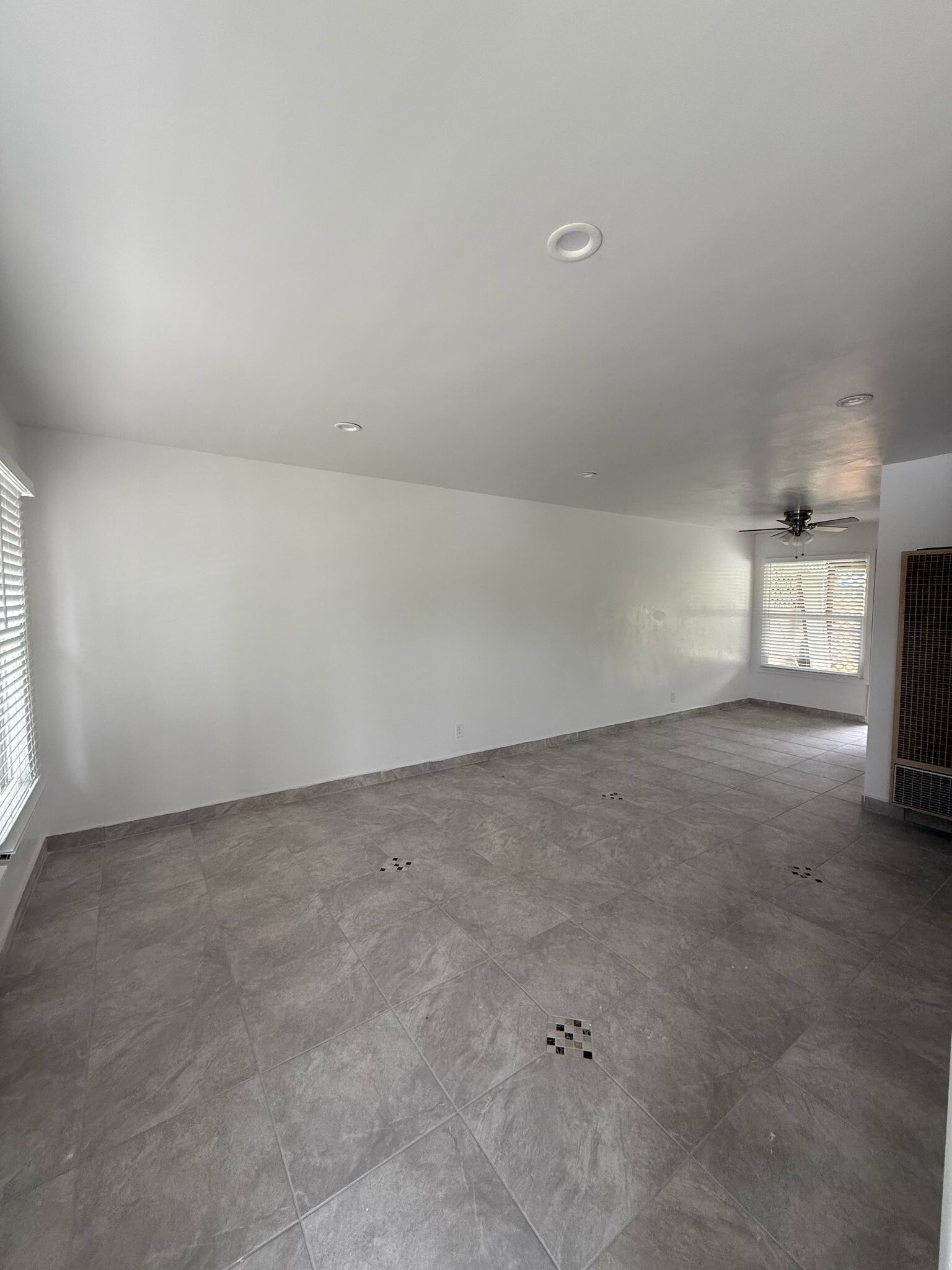 Building Photo - 10408 Edison Way