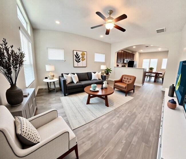 Building Photo - 45 Woodland Hills Dr