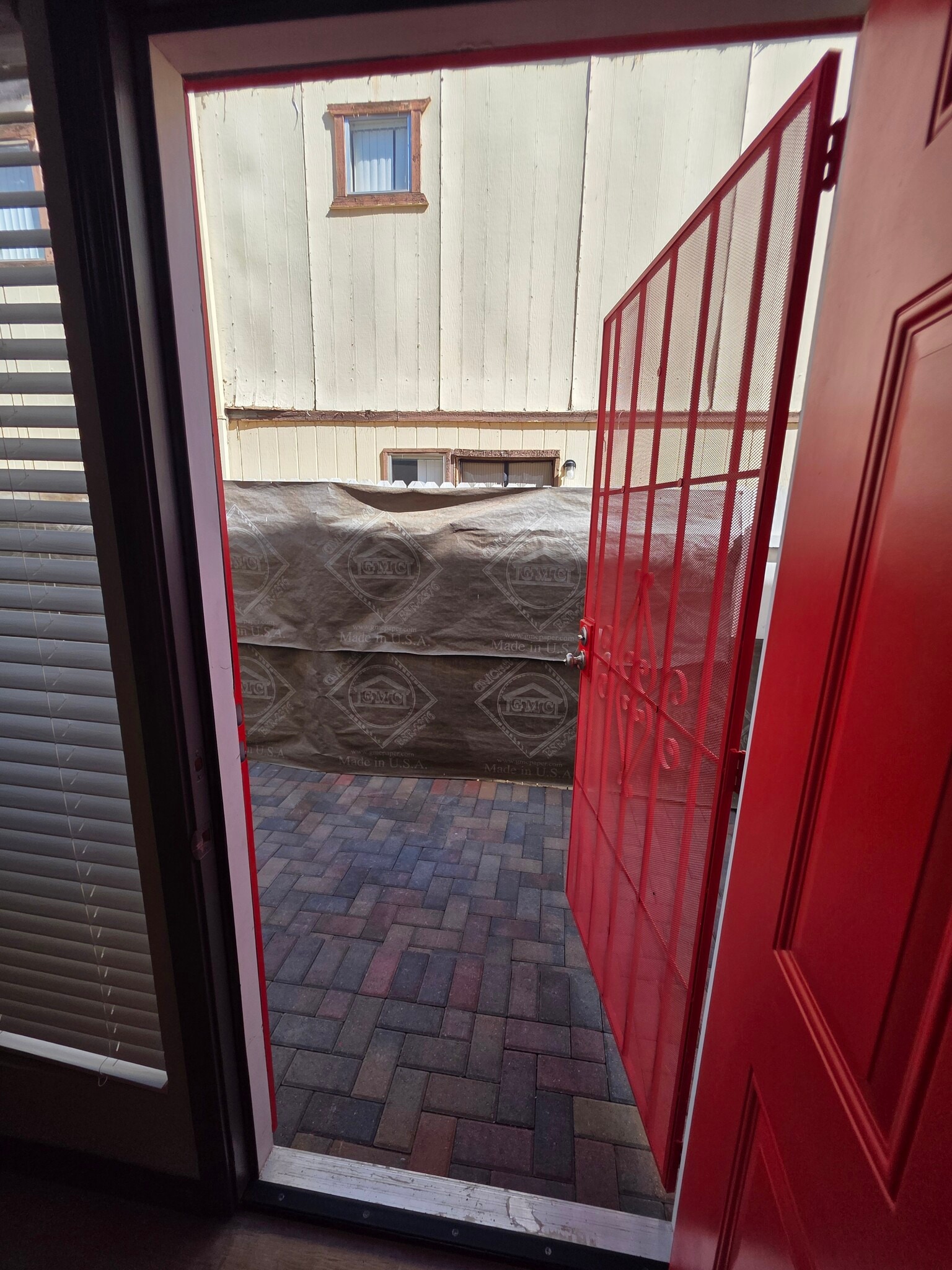 Building Photo - 1749 E Pepper Cir