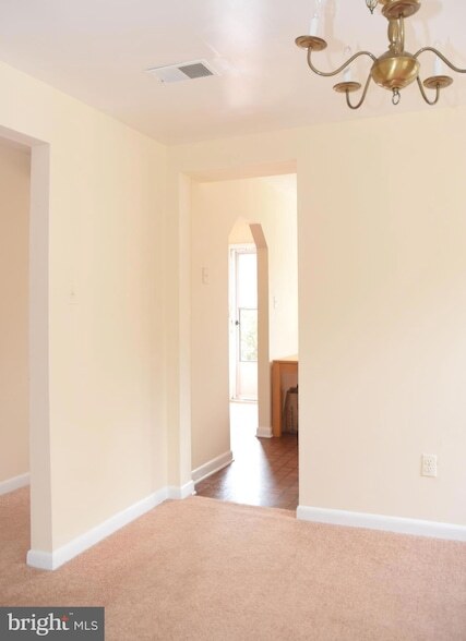 Building Photo - 508 E Windsor Ave