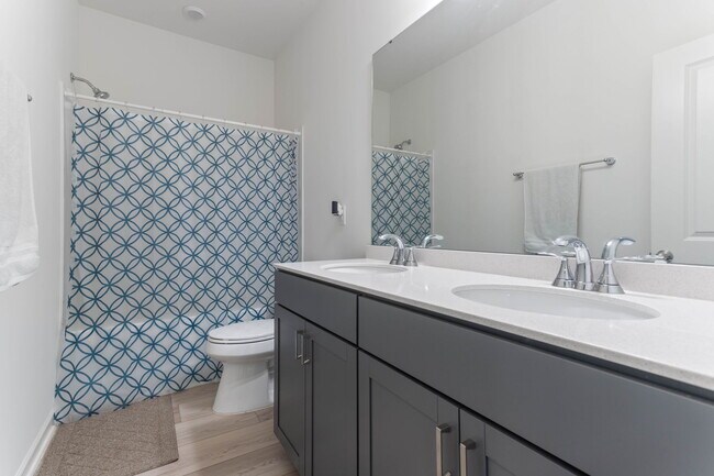 Building Photo - 1537 Underbrush Dr
