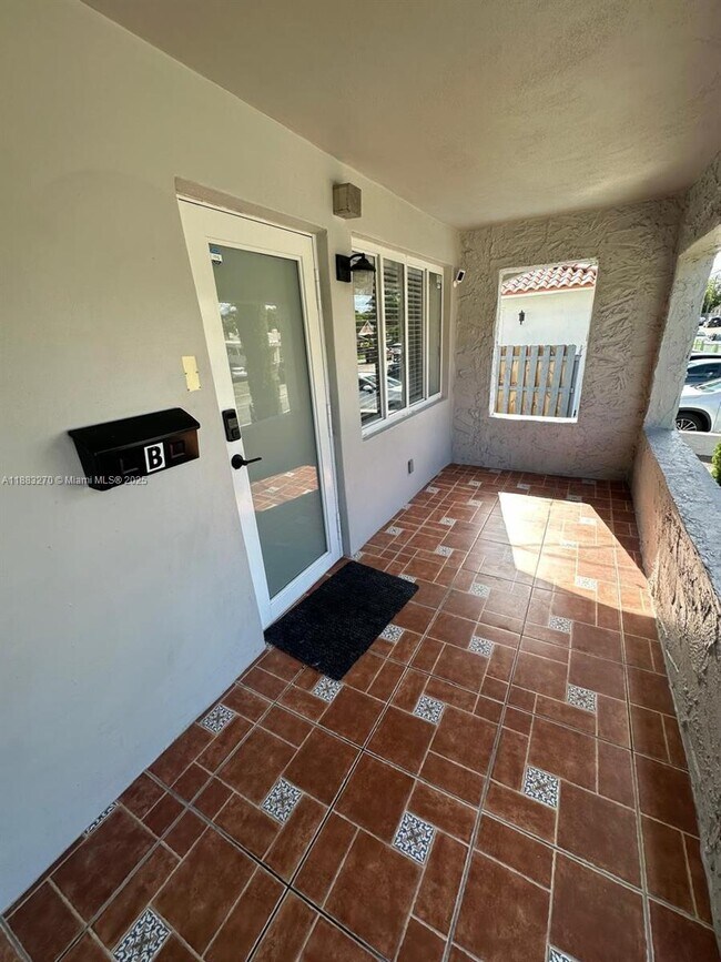 Building Photo - 1822 NW 4th St