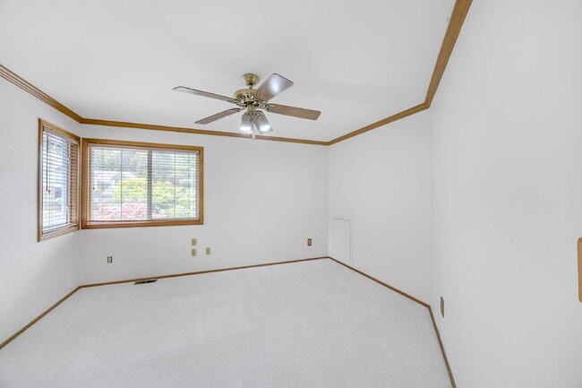 Building Photo - NO SHOWINGS AT THIS TIME. ALREADY HAVE APPLICATION ON HOME! Welcome to your new home, located in ...