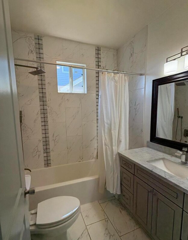 Building Photo - 2808 Seine St