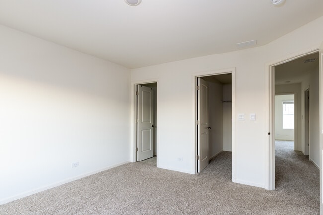 Building Photo - 3831 Currant Ln