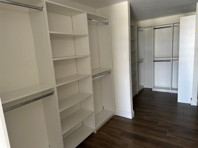 Building Photo - 3550 Galt Ocean Dr