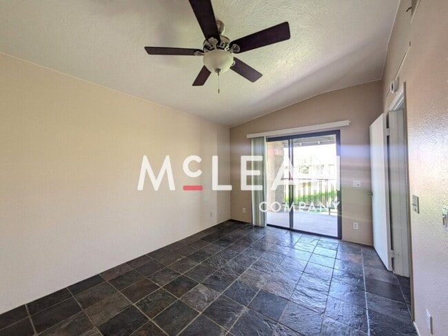 Building Photo - Stylish 2-Bedroom Condo with Stunning View...