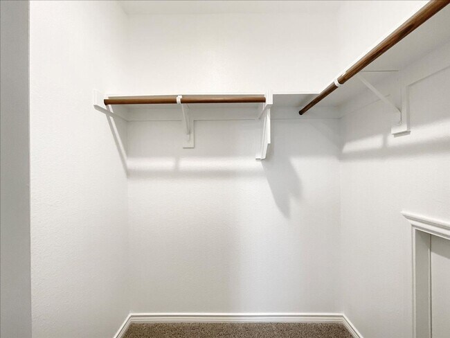 Building Photo - PRICE REDUCTION. 4-bed 2.5-bath 2714 sqft house located in DR Horton's Millstone subdivision