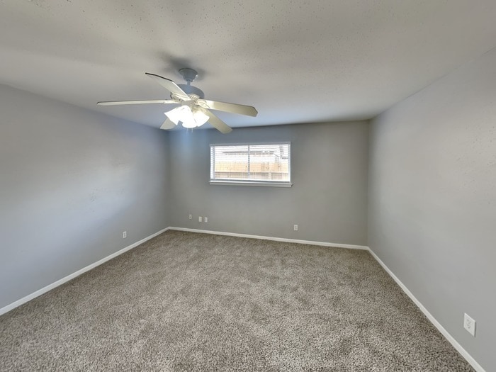 Building Photo - 15727 Cascade Point Dr