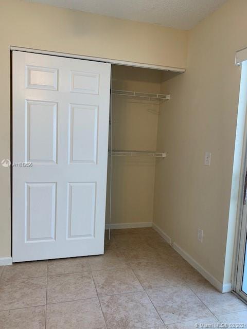 Building Photo - 5130 Elmhurst Rd