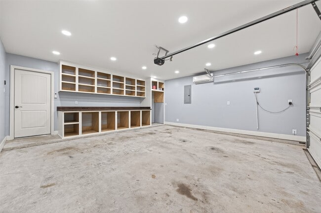 Building Photo - 20731 Calloway Crest Ct